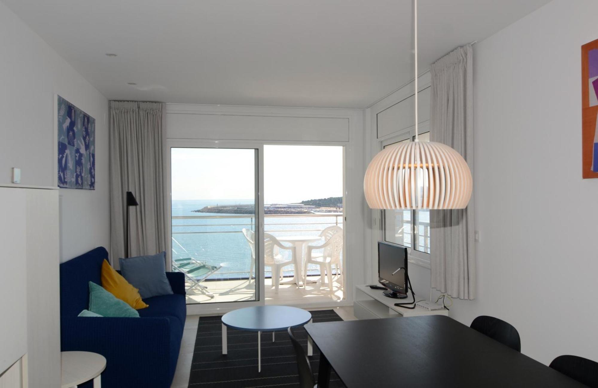 Apartament Front Mar - *