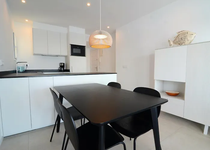 Front Mar - Apartamentos